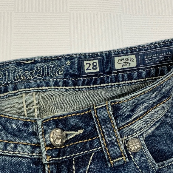 Miss Me Bling Boot Cut Jeans - Size 28 - Picture 14 of 15